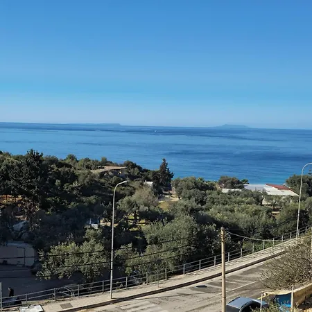 Guest house Arileo Himare